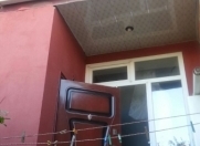 Satılır 4 otaqlı 115 m2 həyət evi Yasamal bazarı