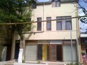 Satılır 5 otaqlı 180 m2 obyekt Gənclik m.