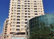 Satılır 5 otaqlı 230 m2 yeni tikili Azərbaycan Dillər Universiteti