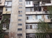 Satılır 3 otaqlı 77 m2 köhnə tikili 8 mkr