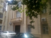 İcarəyə verilir 7 otaqlı 700 m2 ofis Sahil m.