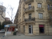 İcarəyə verilir 2 otaqlı 70 m2 obyekt Xarici İşlər Nazirliyi