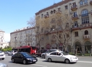 Satılır 2 otaqlı 55 m2 köhnə tikili Dövlət Statistika Komitəsi