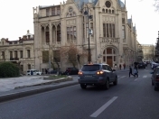 İcarəyə verilir 3 otaqlı 120 m2 köhnə tikili Axundov bağı