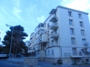 Satılır 2 otaqlı 45 m2 köhnə tikili Dövlət Statistika Komitəsi