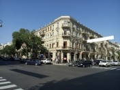 İcarəyə verilir 2 otaqlı 70 m2 köhnə tikili Bakı Musiqi Akademiyası