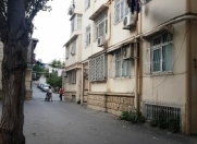 Satılır 2 otaqlı 35 m2 köhnə tikili Dövlət Statistika Komitəsi