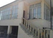 Satılır 5 otaqlı 185 m2 həyət evi Bakıxanov