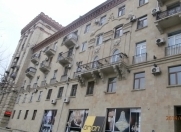 Satılır 3 otaqlı 110 m2 köhnə tikili İzmir parkı