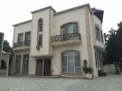 Satılır 7 otaqlı 540 m2 bağ evi Mərdəkan