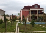 Satılır 7 otaqlı 370 m2 bağ evi Buzovna