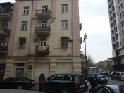 Satılır 3 otaqlı 90 m2 köhnə tikili Qış parkı