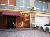 Satılır 4 otaqlı 300 m2 obyekt 28 May m.