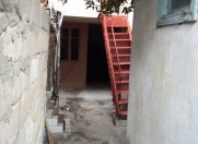 Satılır 6 otaqlı 130 m2 həyət evi Montin