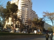 Satılır 6 otaqlı 280 m2 yeni tikili 8 mkr