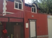 Satılır 4 otaqlı 180 m2 həyət evi Beşmərtəbə