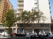 Satılır 3 otaqlı 160 m2 obyekt Elmlər Akademiyası m.