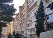 Satılır 2 otaqlı 60 m2 köhnə tikili Ukrayna dairəsi