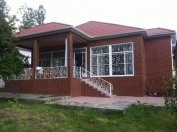 İcarəyə verilir 3 otaqlı 250 m2 həyət evi Qəbələ