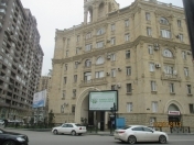 Satılır 3 otaqlı 90 m2 köhnə tikili Nizami m.