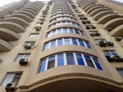 Satılır 3 otaqlı 138 m2 yeni tikili Tibb Universiteti