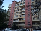 Satılır 4 otaqlı 100 m2 köhnə tikili Ayna Sultanova heykəli