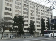 Satılır 3 otaqlı 65 m2 köhnə tikili Yasamal r.