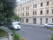 İcarəyə verilir 2 otaqlı 80 m2 ofis Nəsimi r.