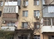 Satılır 1 otaqlı 30 m2 köhnə tikili İnşaatçılar m.