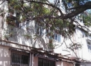 İcarəyə verilir 4 otaqlı 130 m2 köhnə tikili 28 May m.