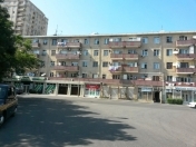 Satılır 3 otaqlı 80 m2 köhnə tikili Azadlıq prospekti m.