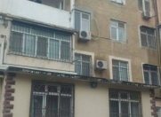 Satılır 3 otaqlı 65 m2 köhnə tikili Bakı Dövlət Universiteti