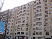 Satılır 3 otaqlı 100 m2 köhnə tikili Ayna Sultanova heykəli