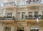 İcarəyə verilir 4 otaqlı 130 m2 köhnə tikili Fontanlar bağı