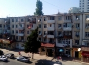 İcarəyə verilir 4 otaqlı 126 m2 köhnə tikili Yasamal r.