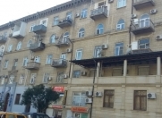 Satılır 3 otaqlı 100 m2 köhnə tikili Hüseyn Cavid parkı