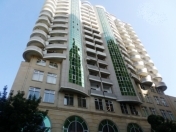 İcarəyə verilir 5 otaqlı 147 m2 ofis 28 May m.