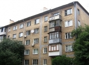 Satılır 2 otaqlı 49 m2 köhnə tikili Ayna Sultanova heykəli