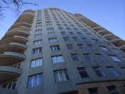 İcarəyə verilir 3 otaqlı 125 m2 yeni tikili Nizami m.