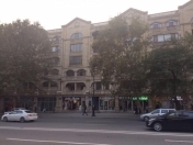 Satılır 3 otaqlı 90 m2 köhnə tikili Nizami m.
