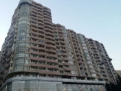 Satılır 8 otaqlı 240 m2 obyekt Elmlər Akademiyası m.