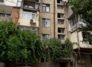 Satılır 2 otaqlı 41 m2 köhnə tikili Yasamal r.