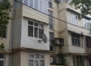 Satılır 2 otaqlı 60 m2 köhnə tikili Elmlər Akademiyası m.