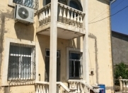 Satılır 6 otaqlı 220 m2 həyət evi Ayna Sultanova heykəli