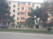 Satılır 2 otaqlı 52 m2 köhnə tikili Zərifə Əliyeva adına park