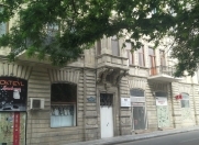 Satılır 2 otaqlı 56 m2 köhnə tikili Nizami m.