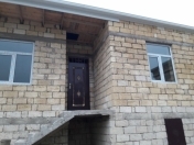 Satılır 4 otaqlı 230 m2 həyət evi Qafqaz Universiteti