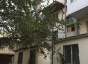 Satılır 1 otaqlı 30.5 m2 köhnə tikili Yasamal r.