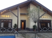 Satılır 4 otaqlı 200 m2 bağ evi Mərdəkan