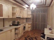 Satılır 3 otaqlı 130 m2 yeni tikili Nəriman Nərimanov parkı